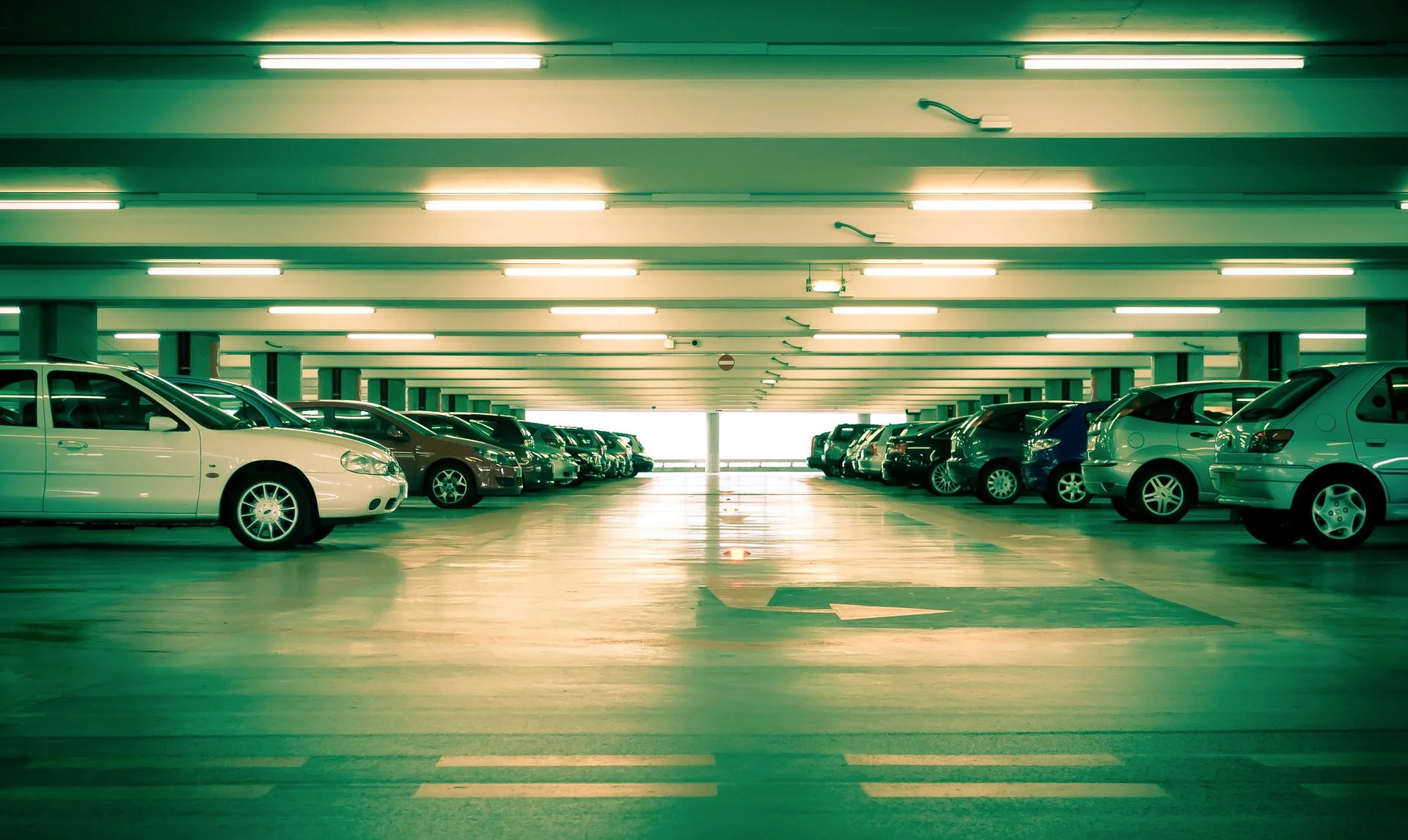 Parkeerplaats nodig op Eindhoven Airport Wij hebben het voor je geregeld